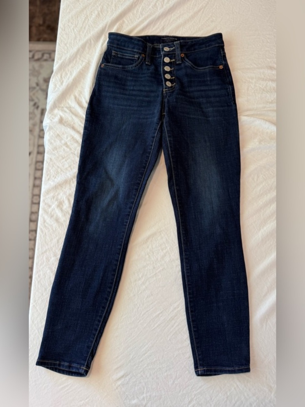 Lucky Brand High-Rise Button Fly Jeans | Size 4/27 | Dark Wash